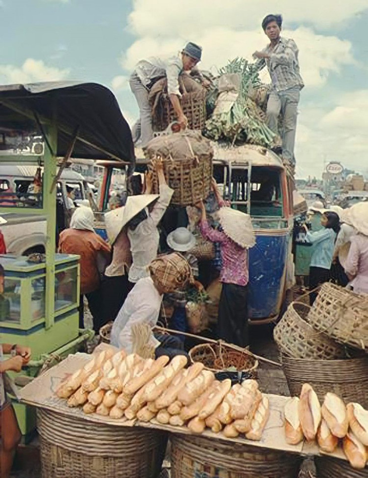 Bánh mì Việt ký sự - Kỳ 5: Ổ bánh mì ngon chảy nước miếng thời đói - Ảnh 1.