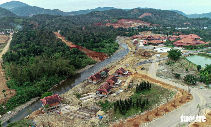 Khu du lịch Đại Tùng Lâm Hoa Sen: Tràn lan công trình không phép - Ảnh 1.