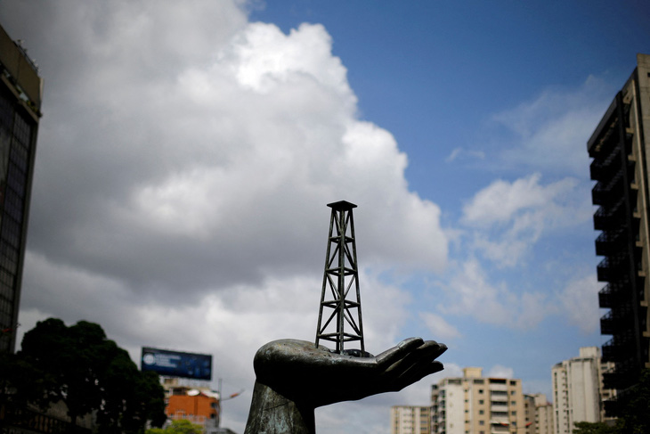 Venezuela trả tự do cho 2 công dân Mỹ trong lúc thảo luận về dầu mỏ - Ảnh 1.