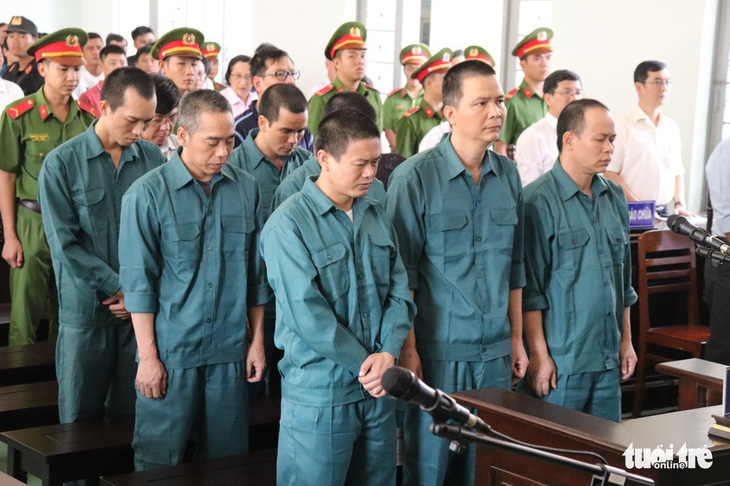 Truy tố ông trùm vụ buôn lậu xăng dầu ngàn tỉ ở Bình Thuận - Ảnh 1.