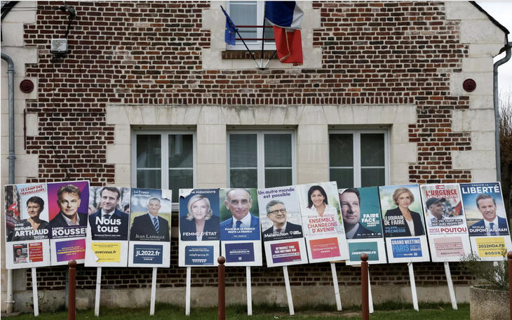 Gần 50 triệu cử tri Pháp đi bỏ phiếu bầu tổng thống vòng 1