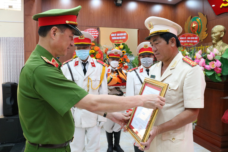 Phó giám đốc Công an Bạc Liêu làm giám đốc Công an tỉnh Kiên Giang - Ảnh 1.