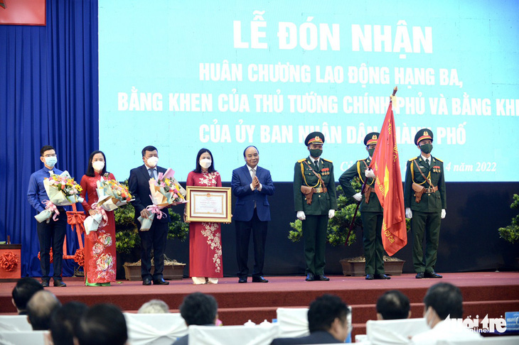 Chủ tịch nước Nguyễn Xuân Phúc tặng Huân chương Lao động cho huyện Củ Chi, TP.HCM - Ảnh 2.