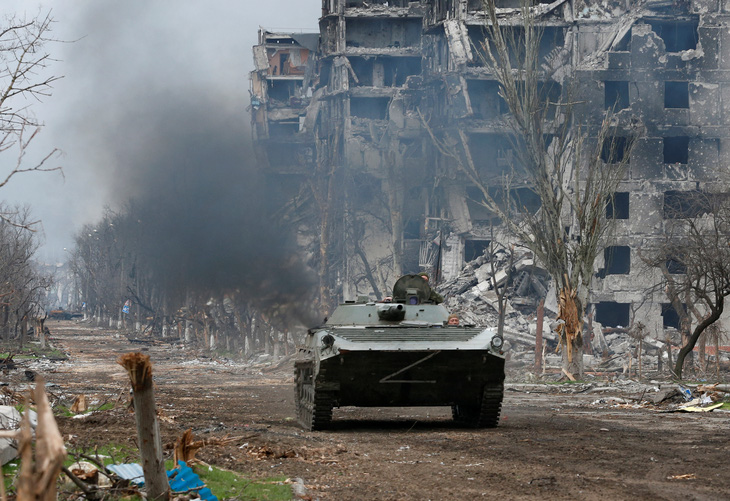 ĐỌC NHANH ngày 13-4: Nga nói hơn 1.000 binh sĩ Ukraine ở Mariupol đã đầu hàng - Ảnh 1.
