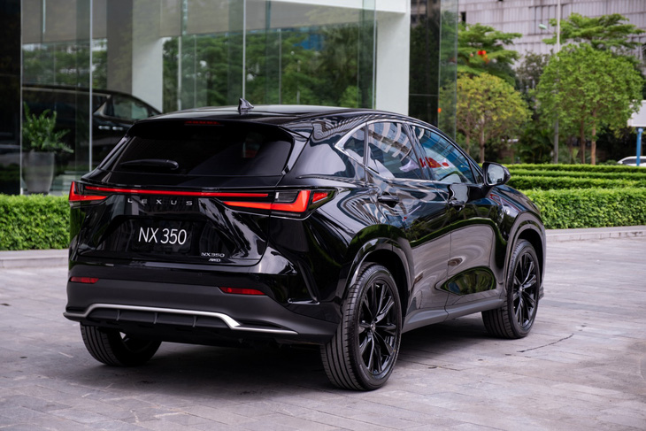 Lexus NX 350 2022 - Crossover hạng sang nhiều trang bị hàng đầu phân khúc - Ảnh 2.