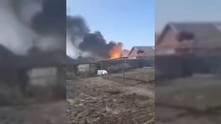 Nga tố trực thăng Ukraine tấn công nhà dân sát biên giới trong lãnh thổ Nga - Ảnh 1.