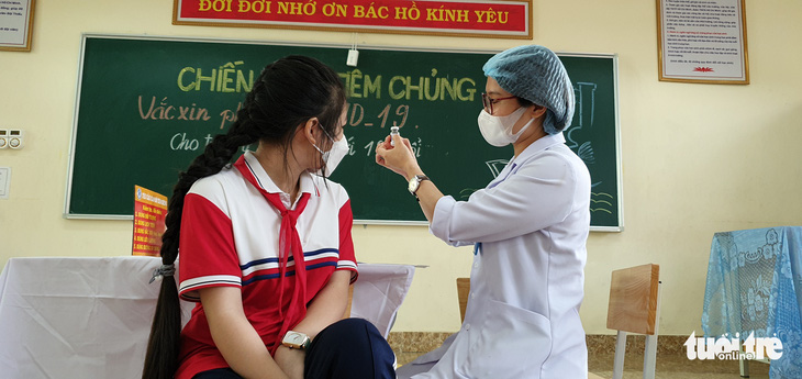 Quảng Ninh bắt đầu tiêm vắc xin COVID-19 cho trẻ 5-12 tuổi - Ảnh 4.