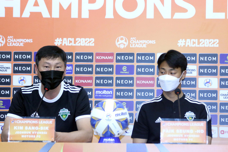 HLV Hàn Quốc: Văn Toàn có thể đá ở K-League - Ảnh 1.