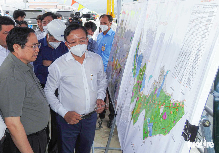 Thủ tướng: Ninh Thuận phải trở thành trung tâm năng lượng tái tạo của cả nước - Ảnh 2.