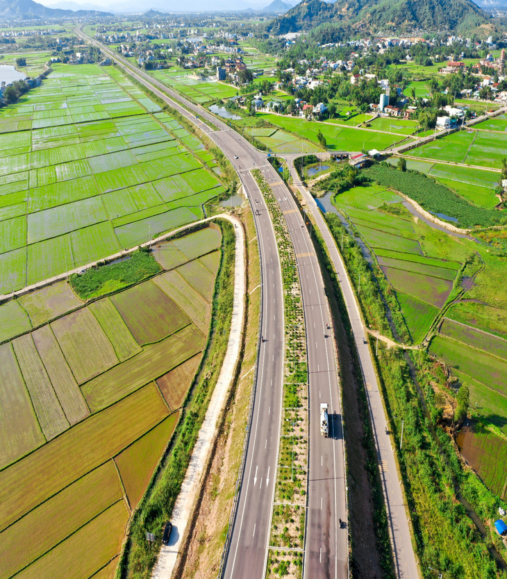 MerryLand Quy Nhơn: Tâm điểm thị trường bất động sản biển cao cấp - Ảnh 1.