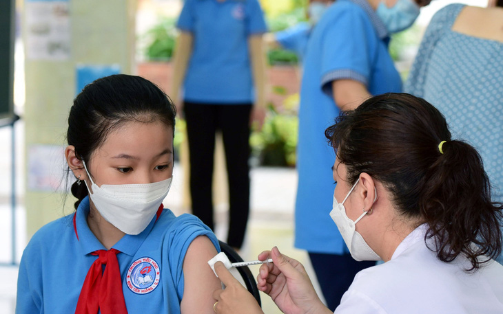 Ưu tiên tiêm cho trẻ 6 đến dưới 12 tuổi bằng vắc xin Moderna