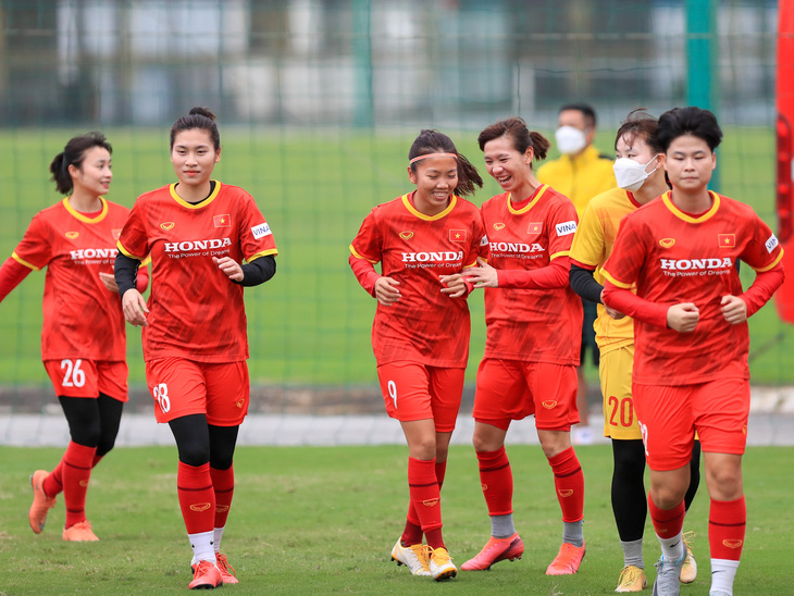 SEA Games 31: Bối rối bóng đá nữ - Ảnh 1.