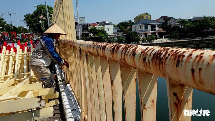 Lan can cầu như hàng rào nhà tù tại Quảng Trị đã được tháo dỡ - Ảnh 1.