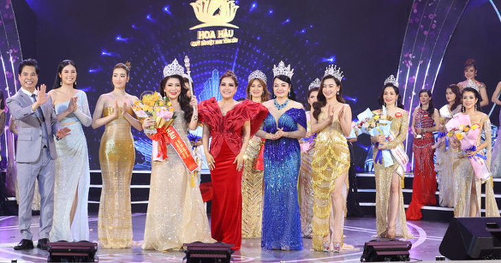 Hoa hậu Quý bà Việt Nam toàn cầu 2022 gọi tên Trần Thị Ái Loan - Ảnh 1.