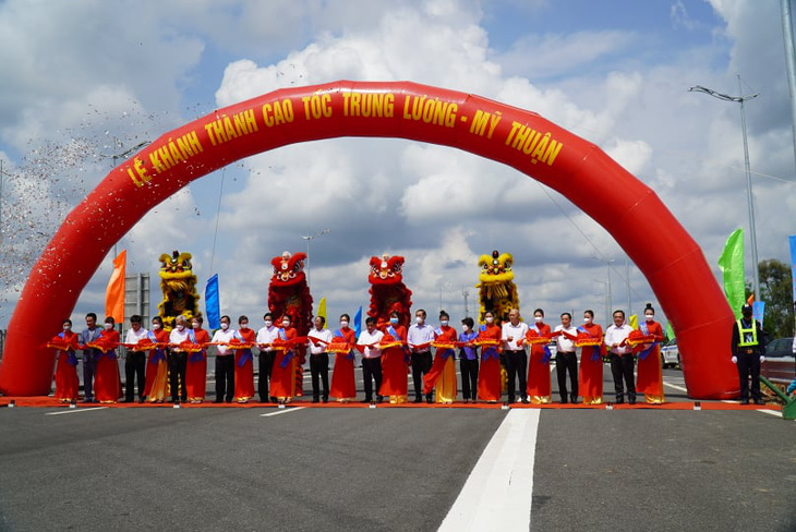 Khánh thành cao tốc Trung Lương - Mỹ Thuận sau 13 năm khởi công - Ảnh 5.