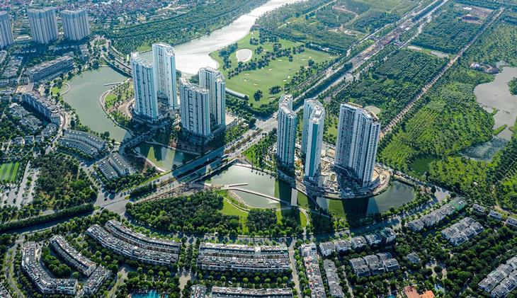 Giá đất nền, chung cư ở Hà Nội, TP.HCM tăng ‘chóng mặt’ - Ảnh 2.