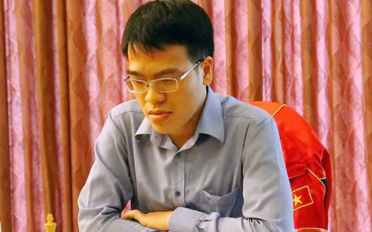 Đánh bại Foreest, Quang Liêm qua mặt ‘vua cờ’ Magnus Carlsen