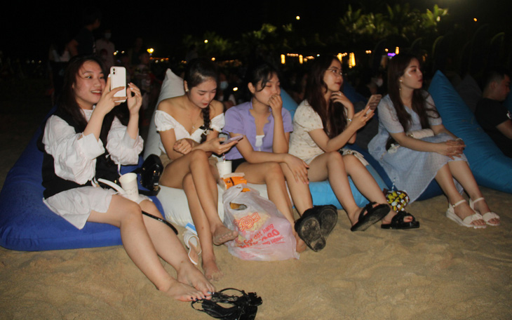 Đà Nẵng có thêm sản phẩm du lịch kinh tế đêm trên bãi biển Mỹ An