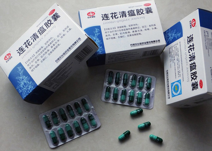 Trung Quốc muốn quảng bá thuốc trị COVID-19 bằng thảo dược - Ảnh 1.