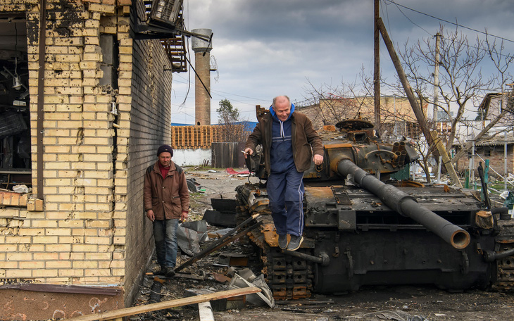 ĐỌC NHANH ngày 7-4: Tổng thống Ukraine tin phải đàm phán mới dừng được đạn bom