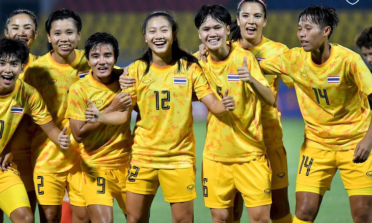 Tuyển nữ Thái Lan thắng dễ trận đầu tiên tại SEA Games 31 - Ảnh 1.