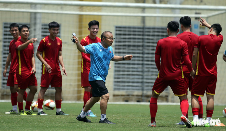 Ưu tiên do thám đối thủ, ông Park đổi lịch tập của U23 Việt Nam - Ảnh 5.