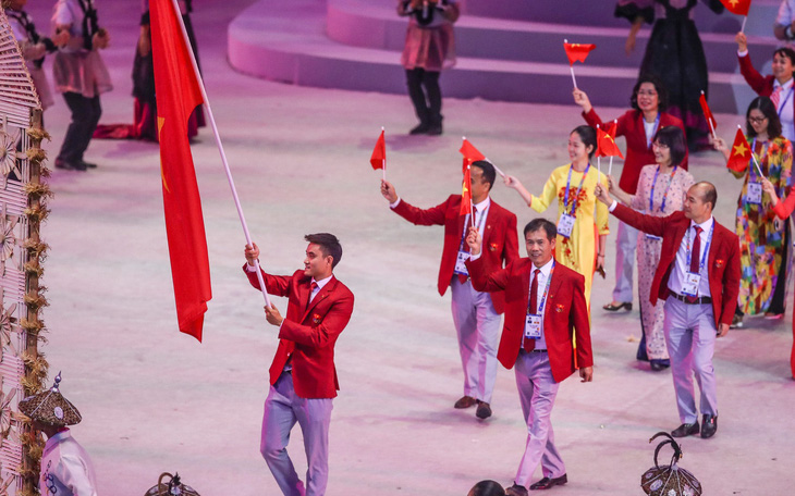 Nhiều lãnh đạo cấp cao tham dự lễ khai mạc SEA Games 31 trên sân Mỹ Đình