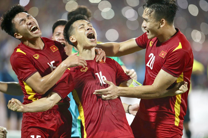 Vé chung kết bóng đá nam SEA Games 31 khan hiếm chưa từng có - Ảnh 1.