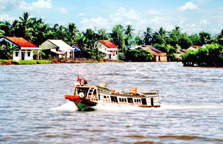 Thương nhớ đò dọc miền Tây - Kỳ 6: Bên bến sông đợi chuyến đò về Đất Mũi - Ảnh 2.