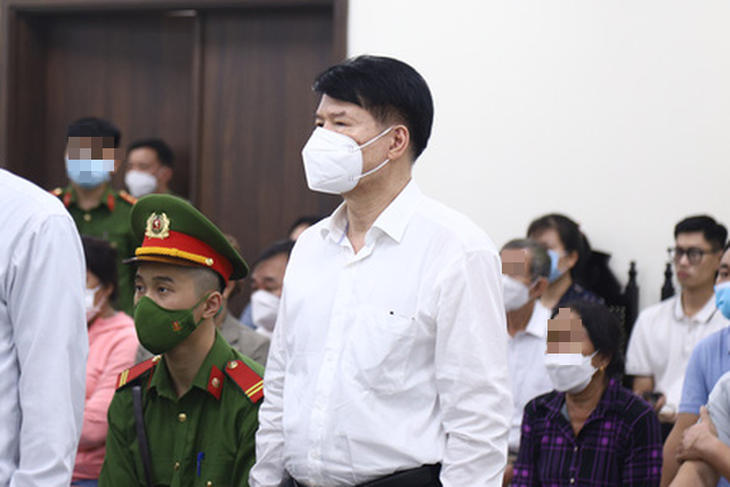 VKS bất ngờ đề nghị giảm mức án, cựu thứ trưởng Trương Quốc Cường lãnh 4 năm tù - Ảnh 1.