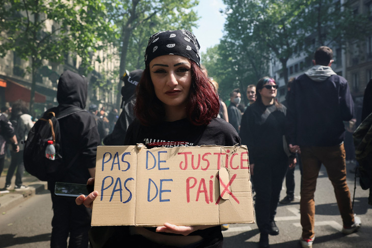 Bạo loạn ở Paris ngày 1-5 - Ảnh 9.