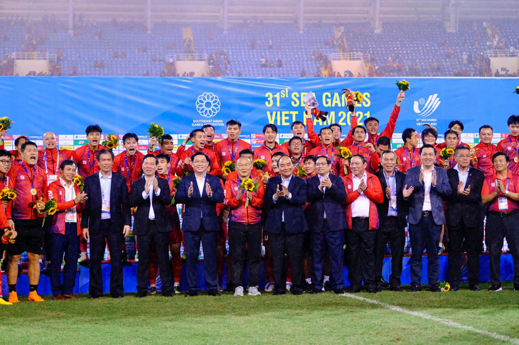 HLV Park Hang Seo chia tay U23 Việt Nam sau khi giành huy chương vàng SEA Games 31 - Ảnh 1.