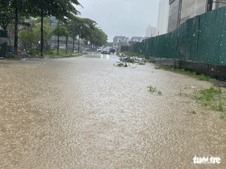 Đại lộ Thăng Long bao giờ hết cảnh cứ mưa lớn là ngập? - Ảnh 4.