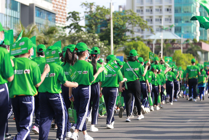 Hàng ngàn học sinh Khánh Hòa được tiếp ý chí tại Ngày hội đi bộ MILO 2022 - Ảnh 4.