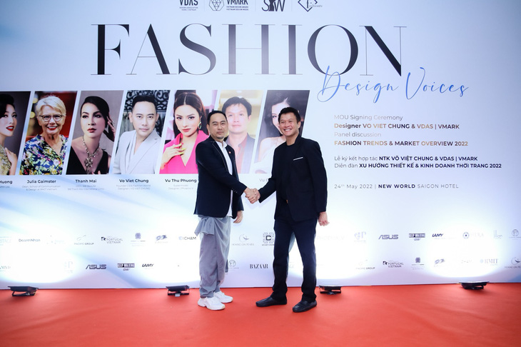 Nghệ nhân Hồ Thanh Tuấn tham gia thảo luận về xu hướng thời trang 2022 - Ảnh 5.