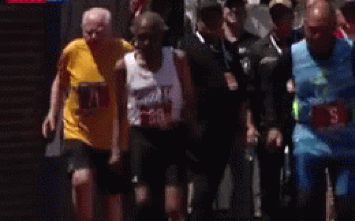 Cựu binh Thế chiến II đã 100 tuổi chạy 100m phá kỷ lục thế giới