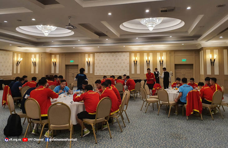 U23 Việt Nam có mặt ở Uzbekistan, sẵn sàng cho vòng chung kết U23 châu Á 2022 - Ảnh 3.