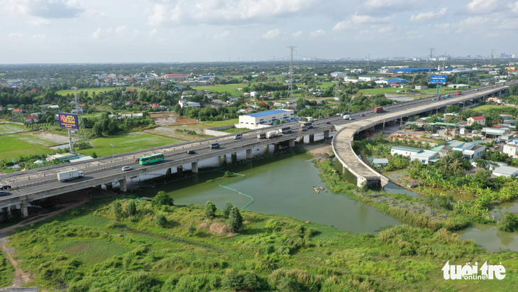 Tin sáng 31-5: Thêm 13.400 doanh nghiệp mới; Thu hồi số đăng ký 5 loại thuốc nhập khẩu - Ảnh 3.