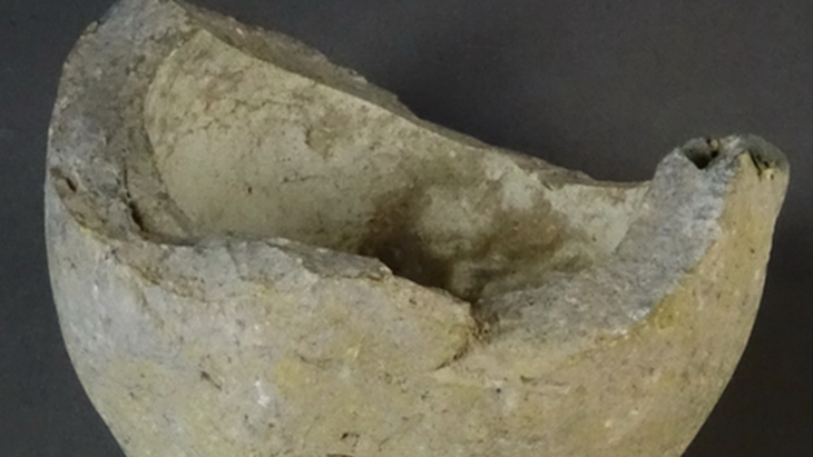 Phát hiện mảnh lựu đạn 1.000 năm tuổi ở Jerusalem - Ảnh 1.