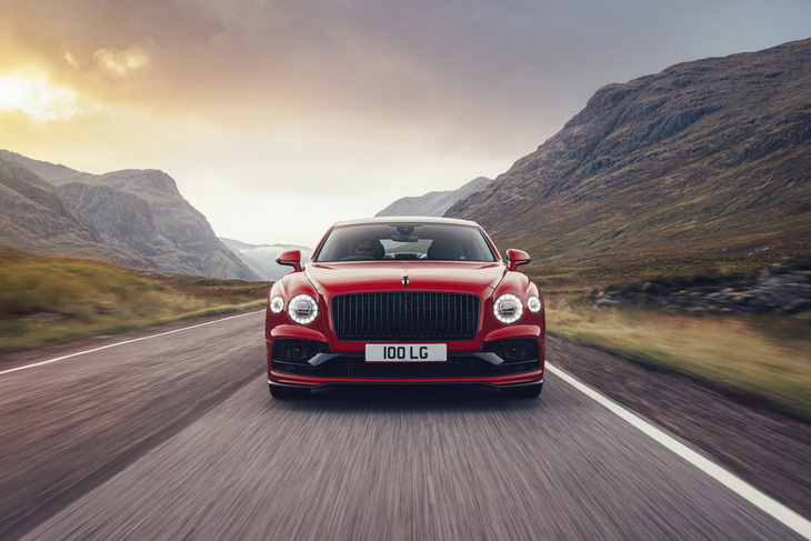 Nghịch lý của Bentley: Bán ít xe hơn, kiếm nhiều tiền hơn - Ảnh 2.