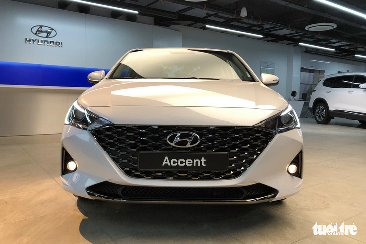 Nhân viên văn phòng 24 tuổi nên mua Hyundai Accent hay Toyota Vios? - Ảnh 1.