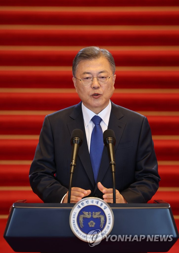 Tổng thống Hàn Quốc chia tay: Hãy đoàn kết trái tim người dân, tôi cầu hạnh phúc cho mọi người - Ảnh 1.