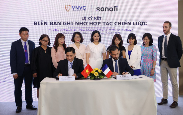 Sanofi ký hợp tác chiến lược với VNVC - Ảnh 1.