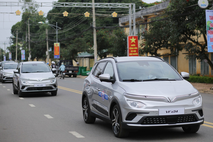 Taxi điện - Bước ngoặt lớn trong ngành xe dịch vụ tại Việt Nam - Ảnh 2.