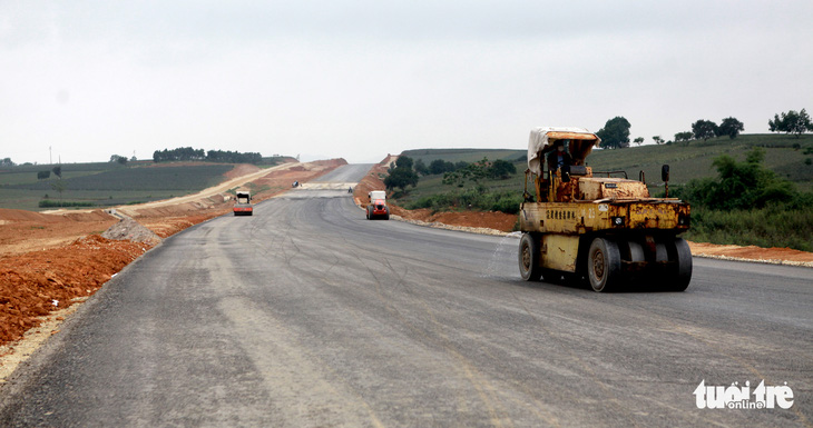 Cao tốc Mai Sơn - quốc lộ 45 chạy nước rút để hoàn thành vào tháng 12-2022 - Ảnh 5.