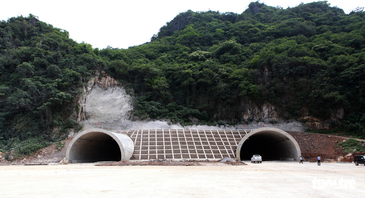 Cao tốc Mai Sơn - quốc lộ 45 chạy nước rút để hoàn thành vào tháng 12-2022 - Ảnh 3.