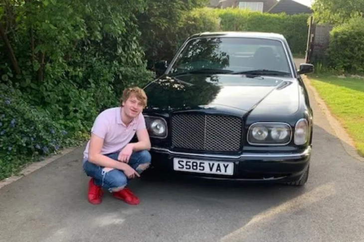 9X chơi xe sang: Rolls-Royce, Bentley không đắt như mọi người vẫn nghĩ - Ảnh 1.
