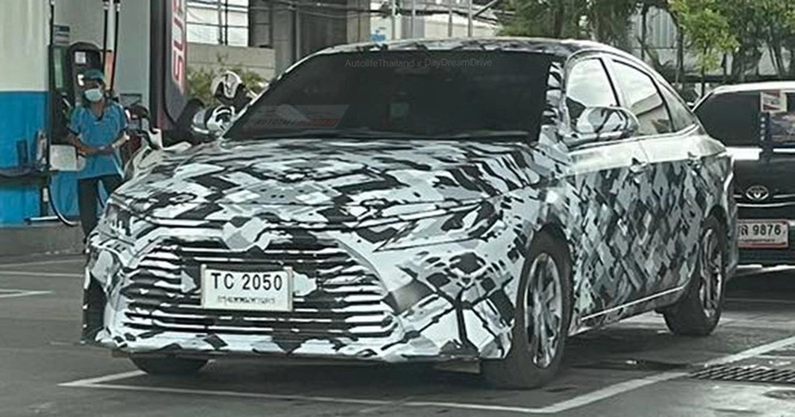 Toyota Vios 2023 tiếp tục lộ diện, ra mắt tháng 8, lần đầu có bản hybrid tiết kiệm xăng - Ảnh 1.