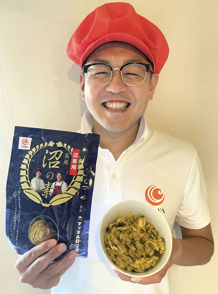 Người Nhật ăn món đầm lầy để giảm cân - Ảnh 1.
