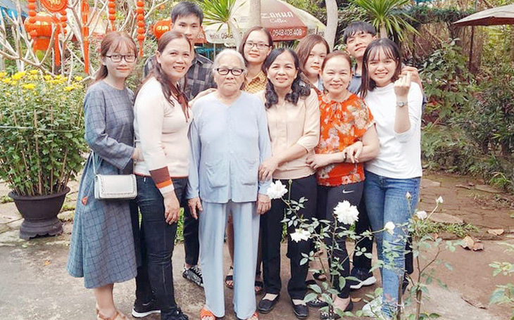 5 anh em trong đại gia đình cùng chọn học ĐH Duy Tân